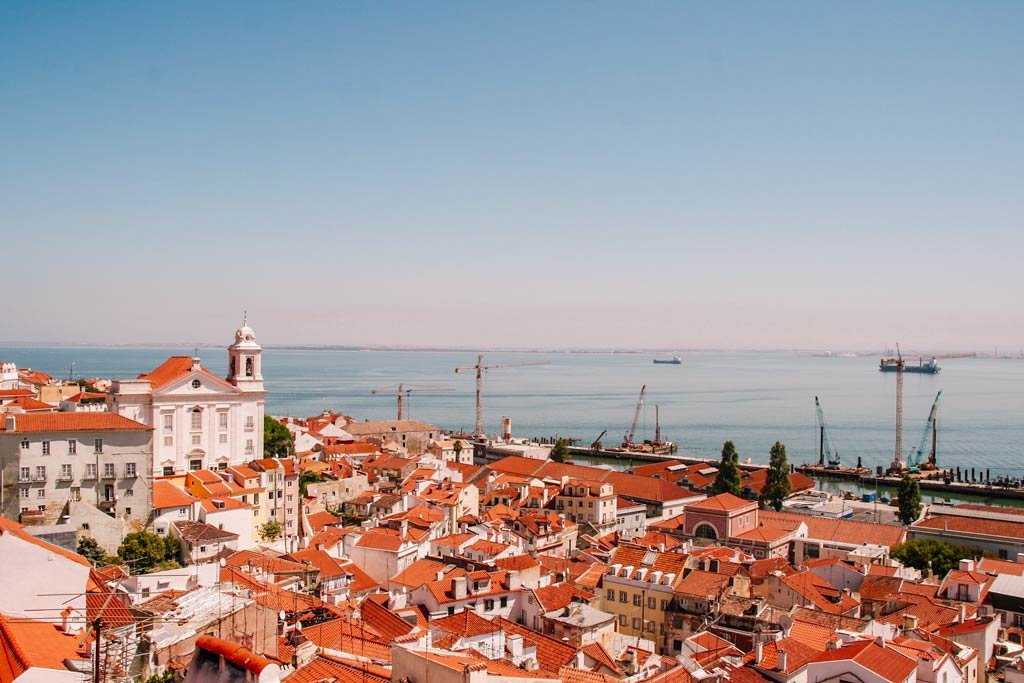 Lisbon on a Budget - cover