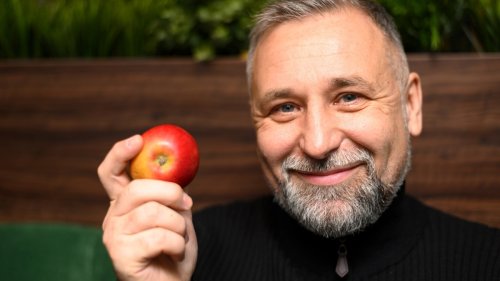 This Common Vitamin Deficiency Makes You Look 10 Years Older