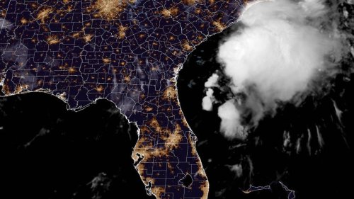How did Tropical Storm Colin sneak up on national weather forecasters in the Carolinas?