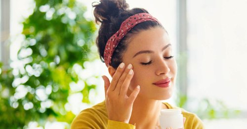 Hautpflege auf Frühling umstellen: 5 Dinge, die du jetzt beachten musst