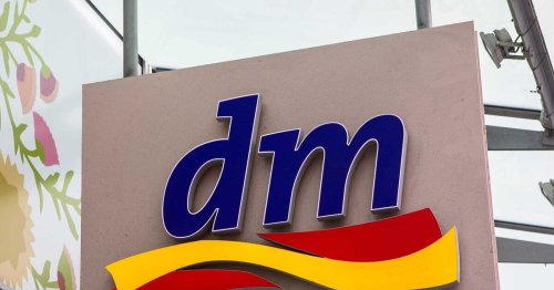 Nur 3 Euro: Die beste Anti-Pickel-Creme bekommst du bei dm!