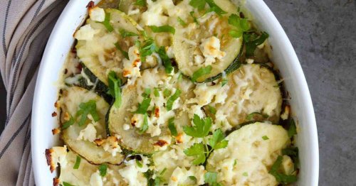 Gesunde Mittagspause: Rezept für Haferflocken-Zucchini-Auflauf mit Feta-Käse-Kruste