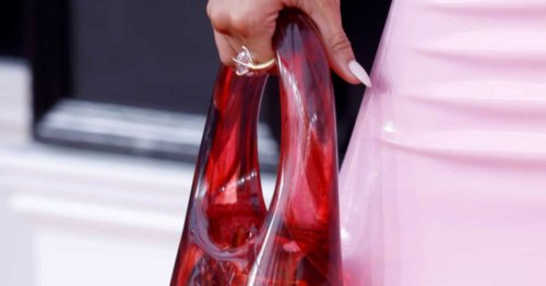 Handtaschen aus Glas sind DAS neue Statement Piece im Herbst