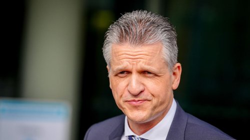 Frei will wegen Verteidigungsausgaben im Sozialsystem sparen