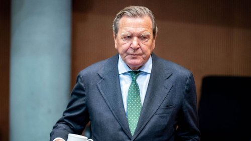 Gerhard Schröder verklagt Bundestag