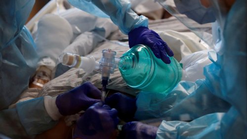 Covid-19-Patienten füllen Kliniken in Florida