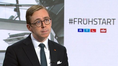 Philipp Amthor verteidigt Merz im "ntv Frühstart"