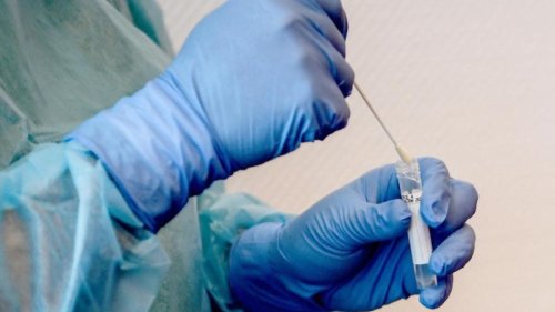 +++ 06:10 Bundesweit laufen 12.000 Ermittlungsverfahren wegen gefälschter Impfpässe +++