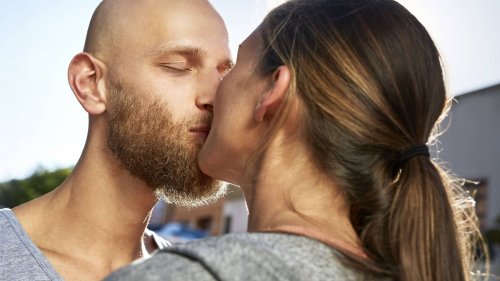 Küssen könnte Magen-Darm-Infekt auslösen