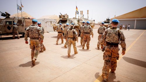 Lambrecht setzt Bundeswehr-Einsatz in Mali aus 