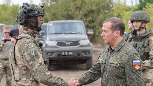 Medwedew spricht von weiteren Annexionen in der Ukraine
