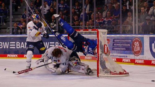Mannheim gewinnt ewigen Play-Off-Krimi, Berlin marschiert durch