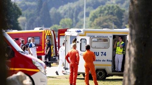 Messer-Angreifer verletzt mehrere Kleinkinder