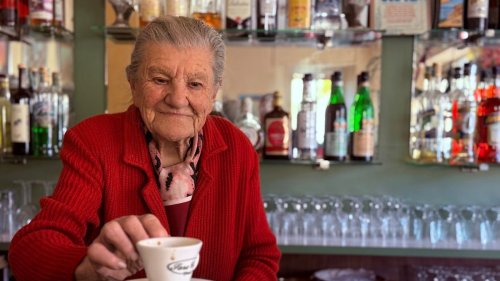 Die Letzte ihrer Art: Nonna Anna trotzt dem Café-Sterben