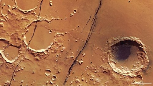 Auf dem Mars bebt es unerwartet oft und stark
