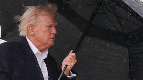 Zu gruselig für eine Überschrift oder: Trump unter der Dusche