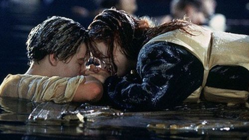 Regisseur Cameron klärt ewige "Titanic"-Frage
