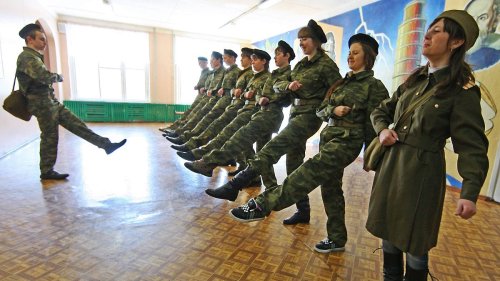 London: Kreml plant Militärunterricht wie in Sowjetzeiten
