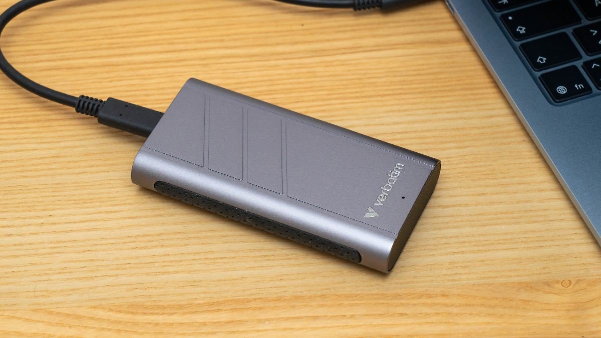 Die Verbatim TurboMetall SSD spart Notebook-Käufern viel Geld