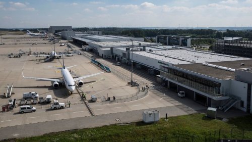 Union fordert Flughafen-Verkaufsverbot an russischen Oligarchen