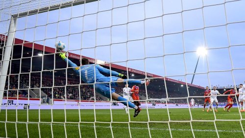 Heidenheim zerrt Holstein Kiel an den Abgrund