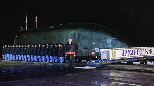 Putin verfolgt Stapellauf von neuem Atom-U-Boot