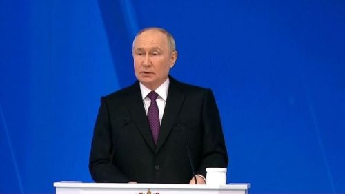Putin schwört Volk auf Zusammenhalt gegen Westen ein