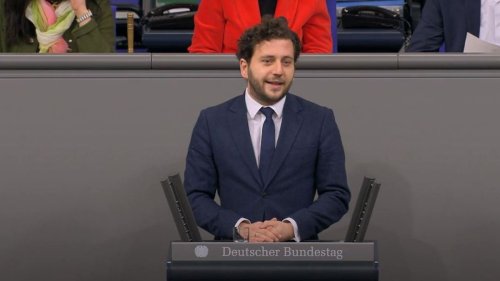 Grünen-Abgeordneter watscht AfD mit Gedicht ab