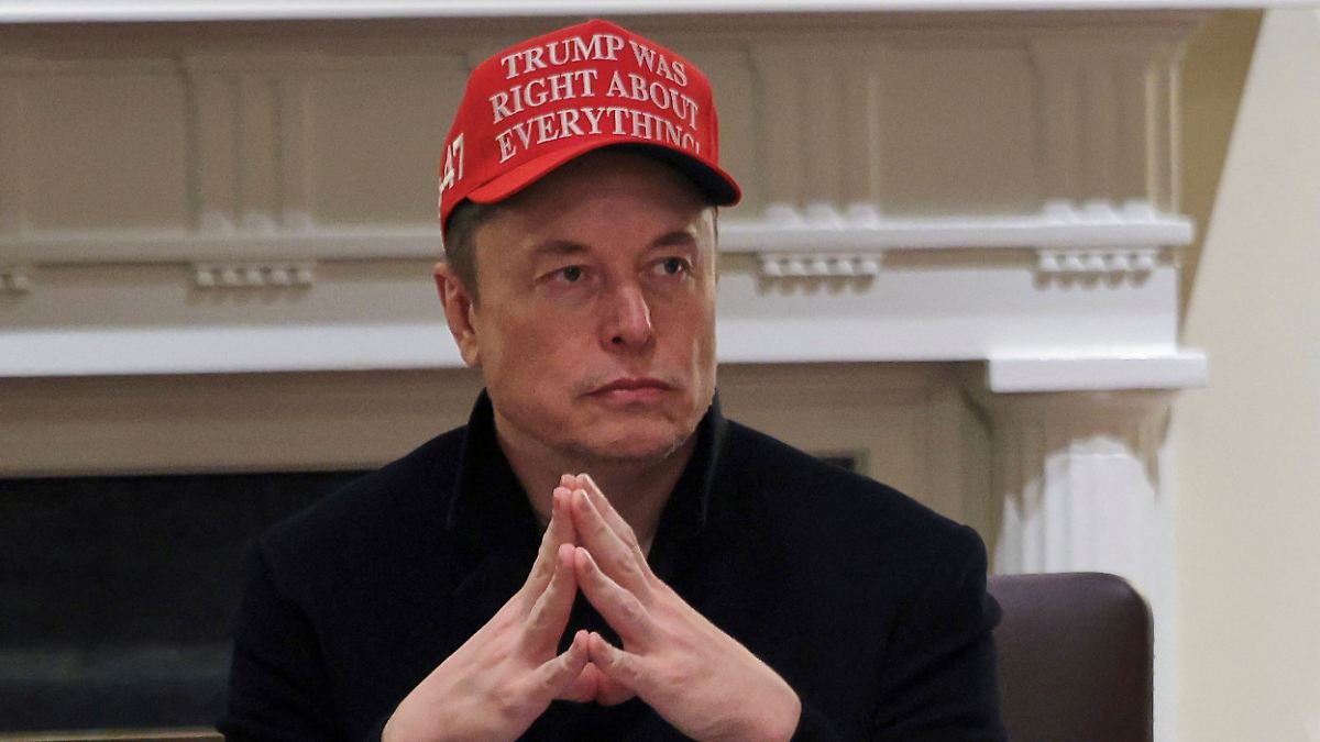 Trump lässt "Freund Elon" bei Kabinettssitzung feiern
