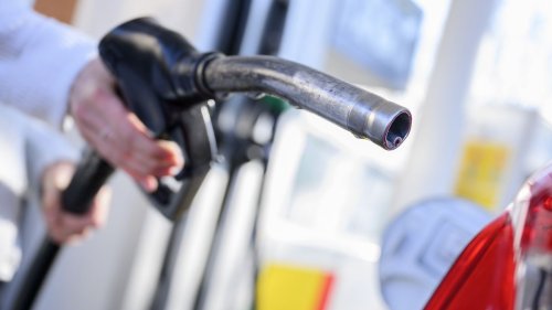 Habeck: Höhere Preise trotz Tankrabatt denkbar