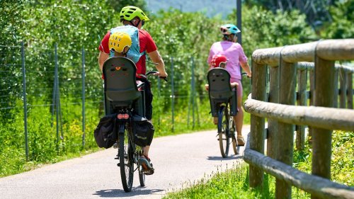 Stiftung Warentest beurteilt Kindersitze fürs Fahrrad