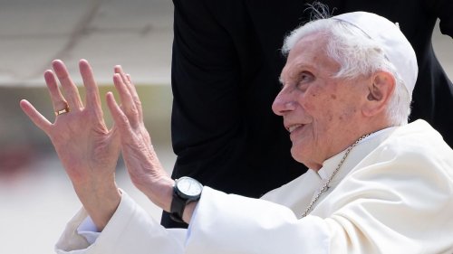 Früherer Papst Benedikt XVI. soll Gericht Auskunft geben