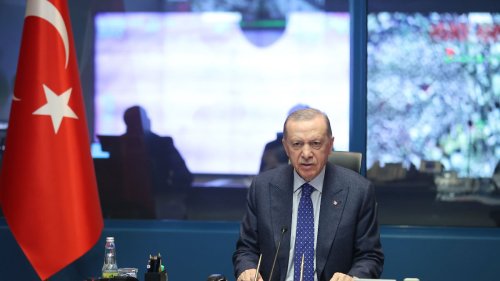Erdogan ruft im Erdbebengebiet Notstand aus