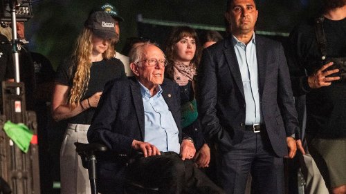 Bernie Sanders überrascht Coachella-Besucher mit Appell