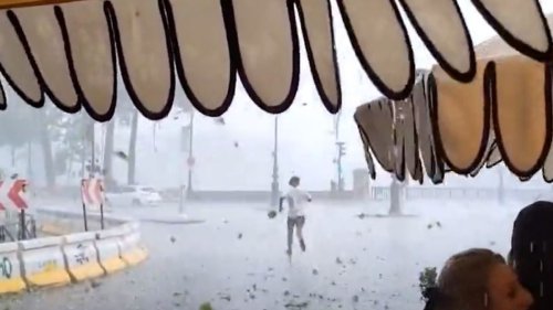 Heftiger Hagel prasselt auf Paris ein