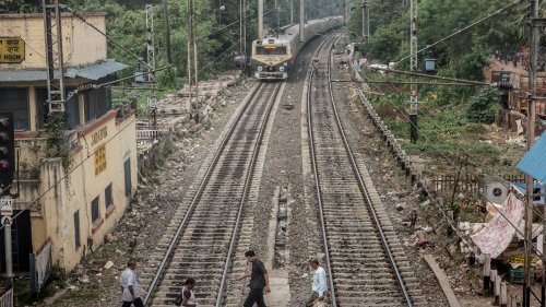 Indischer Zug rast führerlos durchs Land 