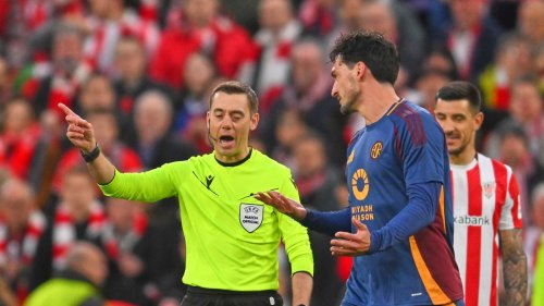Roma-Fans buhen Mats Hummels aus