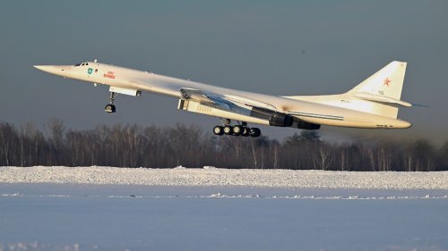 Putin fliegt in atomwaffenfähigem Überschallbomber mit