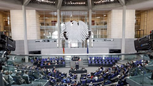 Steinmeier macht Weg zu umstrittener Wahlrechtsreform frei