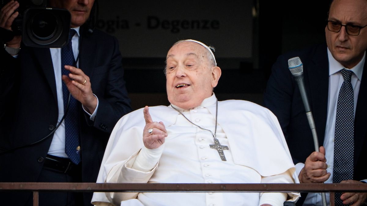 Arzt gibt Einblick in dramatische Papst-Rettung