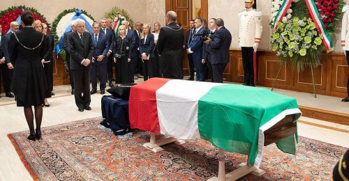 Macron und Steinmeier bei Staatsbegräbnis von Napolitano