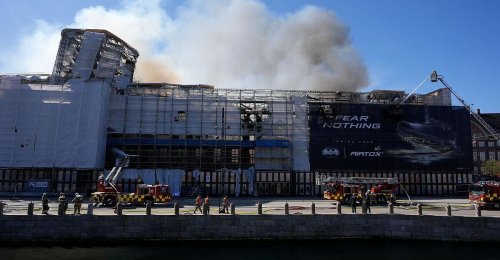 Alte Börse in Kopenhagen brennt: Gebäude evakuiert, Gemälde gerettet