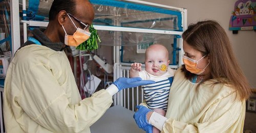 Erstmals Baby mit personalisierter Gen-Therapie behandelt