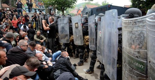 Ausschreitungen im Kosovo: Warum kommt das Land nicht zur Ruhe?