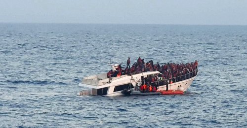Zehn Tote auf Flüchtlingsboot gefunden