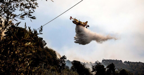Brand italienischer Grenze beschäftigt Feuerwehren