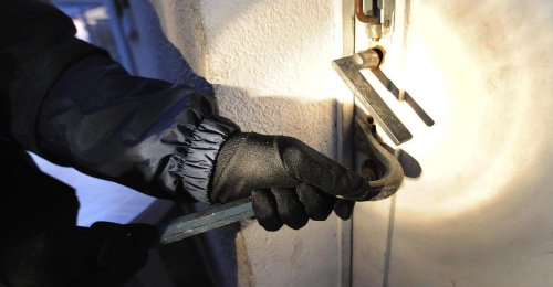 Tresor aus Tiroler Wohnhaus gestohlen: Sechsstelliger Schaden