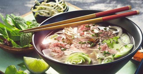 Pho Bo - Vietnamesische Suppe mit Rindfleisch