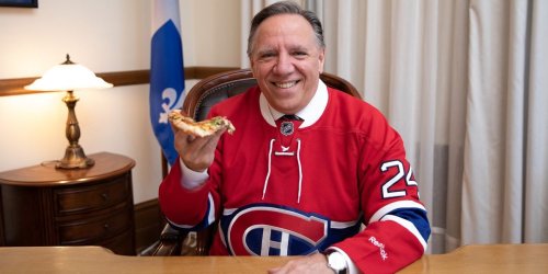 François Legault était au match du CH pendant le débat des chefs et ça fait jaser