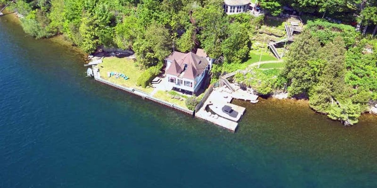 This Massive Ontario Lakeside Cottage For Sale Is Under $700K But Has Million Dollar Views